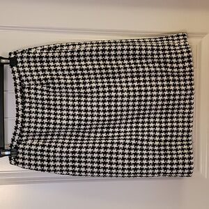 Chadwick's Houndstooth Pencil Skirt ( Size 10)